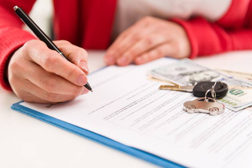 Le contrat de vente de voiture d’occasion: tout ce qu’il faut savoir